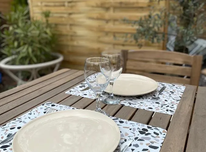 La Dandy - Beau T2 -terrasse, Parking Gratuit, Climatisation Lejlighed *