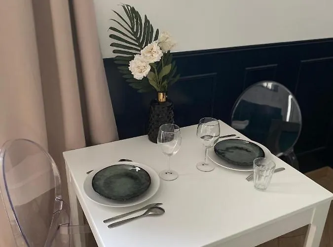 La Dandy - Beau T2 -terrasse, Parking Gratuit, Climatisation Lejlighed *