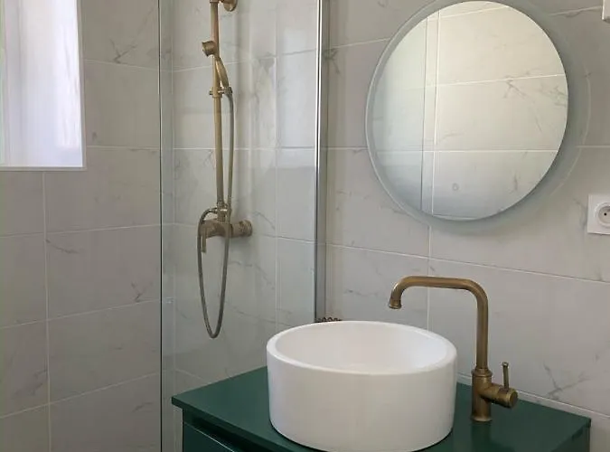 La Dandy - Beau T2 -terrasse, Parking Gratuit, Climatisation * Bagnères-de-Bigorre