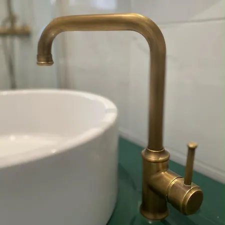 La Dandy - Beau T2 -terrasse, Parking Gratuit, Climatisation *